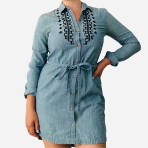 Abercrombie & Fitch denim embroidered shirt dress. Size S